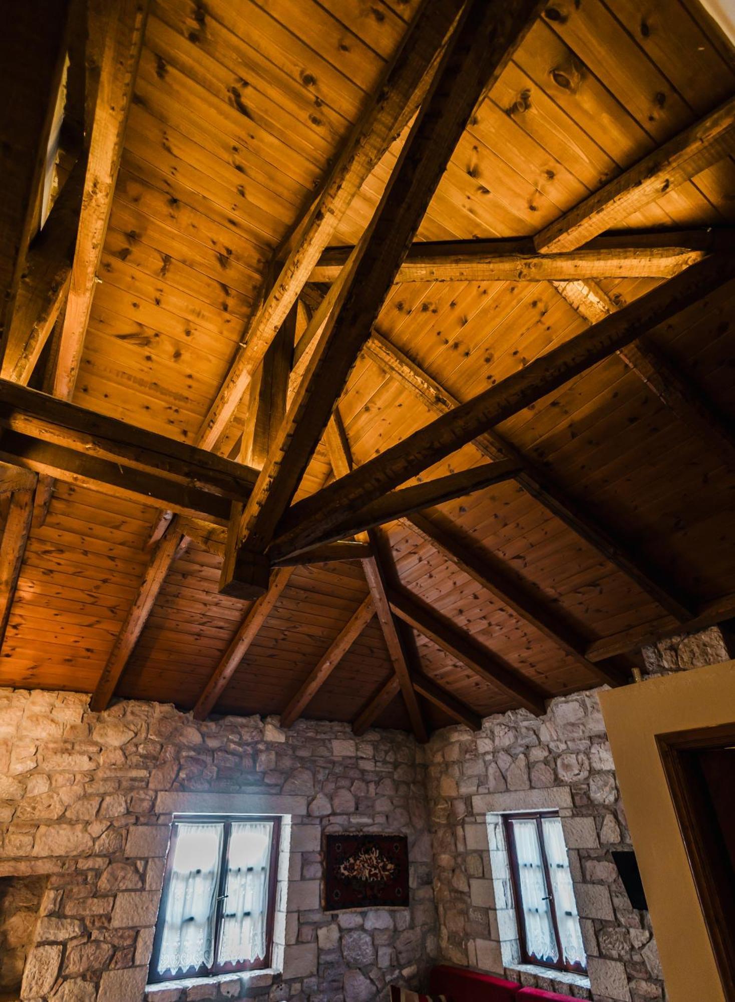 Guesthouse Armakas Kalavryta Exterior photo
