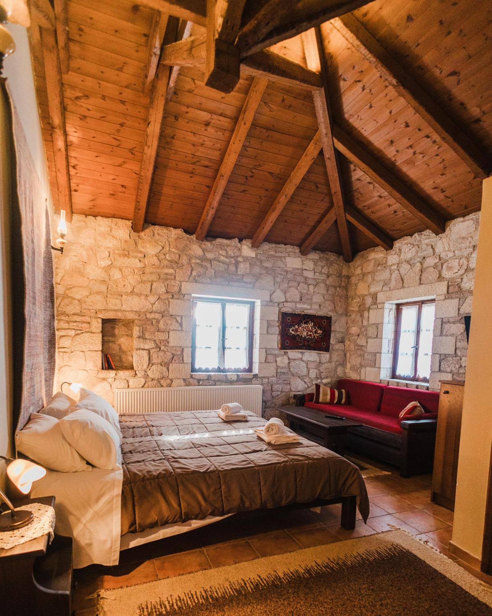 Guesthouse Armakas Kalavryta Exterior photo