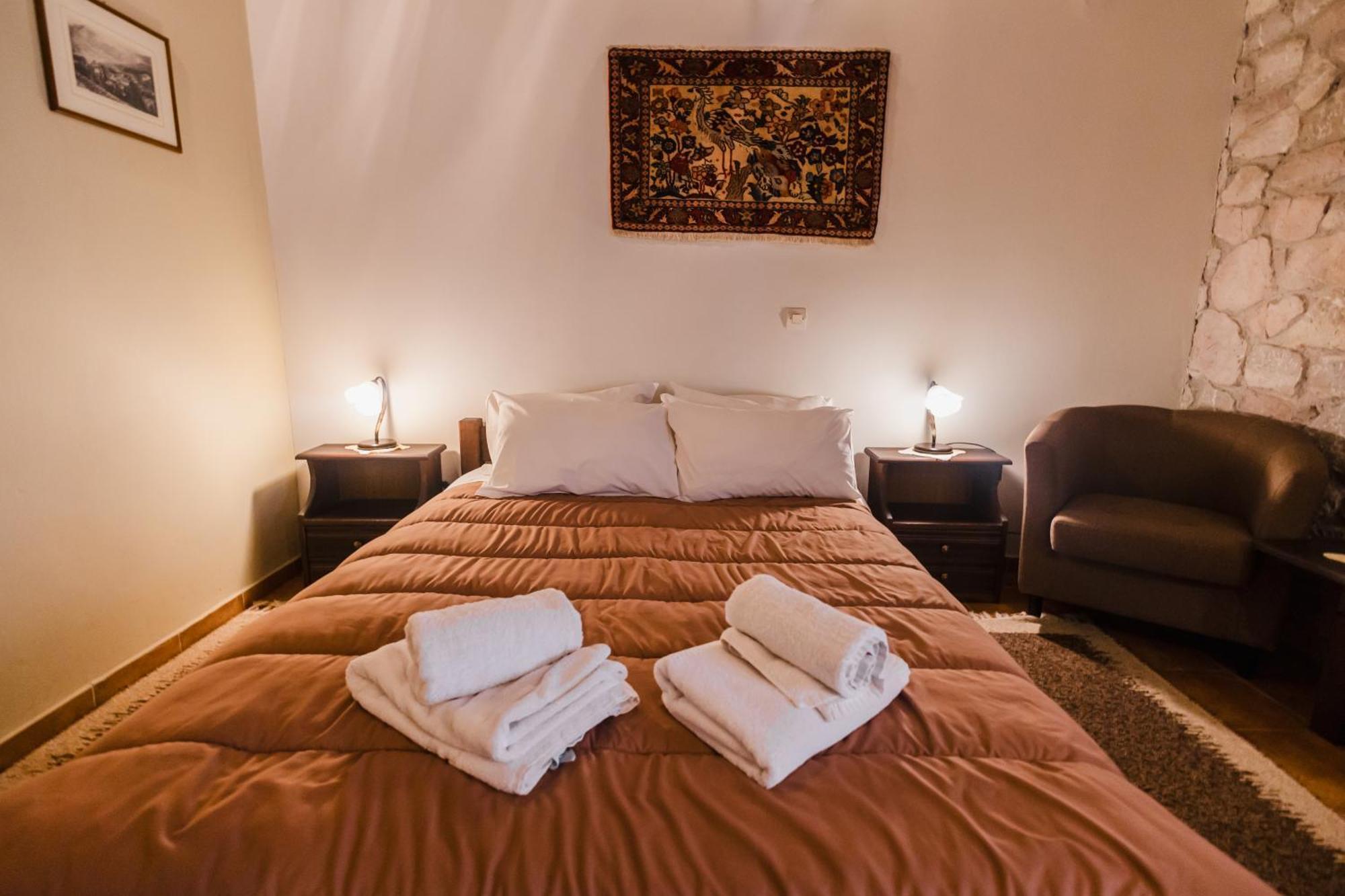 Guesthouse Armakas Kalavryta Exterior photo
